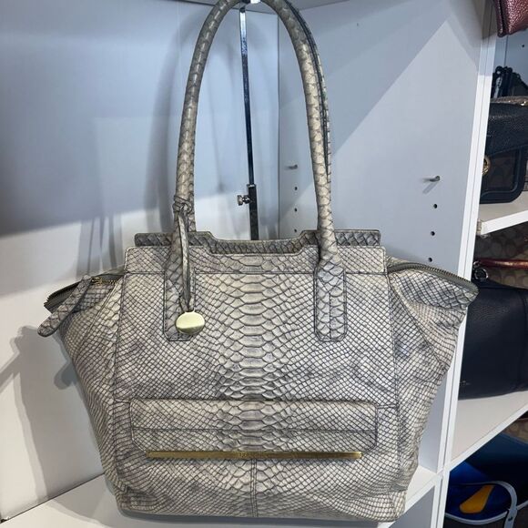 Brahmin Tucker 
Elegant Gray Snake Print Tote Bag - Picture 1 of 4